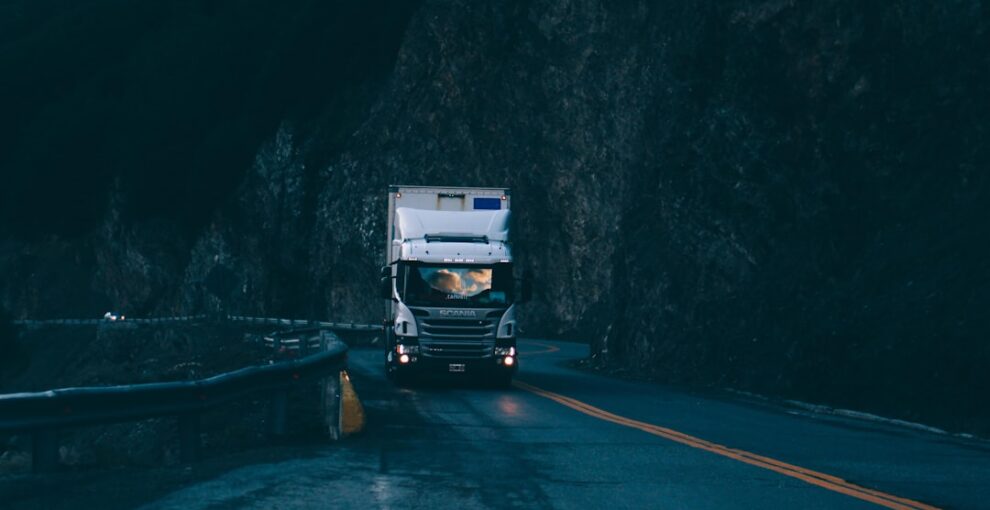 Effektiv Transport med SH Vognmand: Din Partner i Løsning af Logistiske Udfordringer